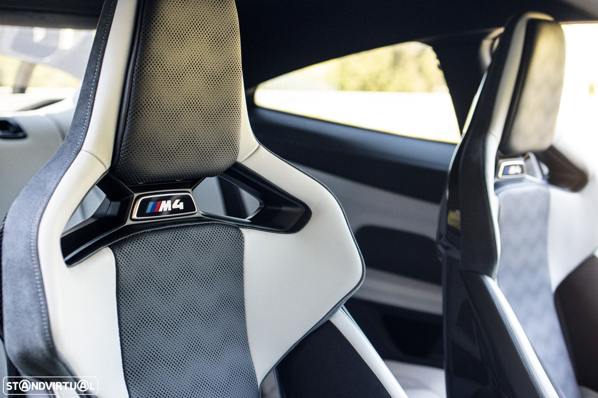 BMW M4 Competition xDrive - 27