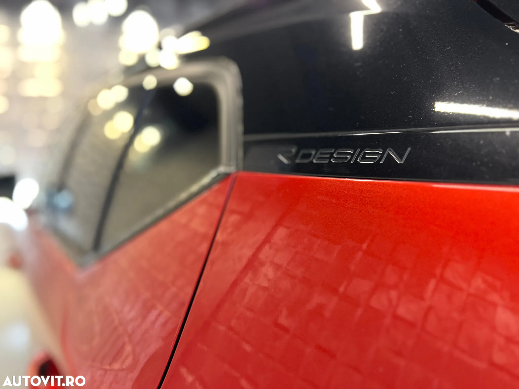 Volvo XC 40 D4 AWD Geartronic R-Design - 24