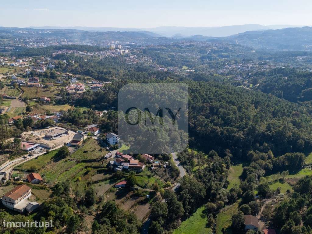 Terreno de 2.000 m2 em Adoufe, Vila Real - Grande imagem: 5/12
