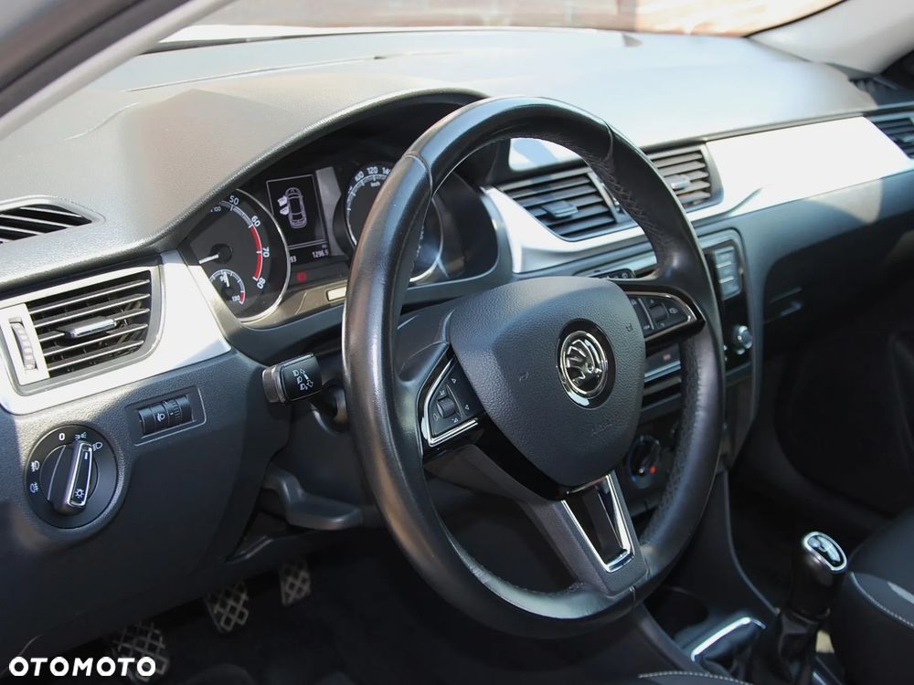 Skoda RAPID 1.0 TSI Ambition - 24