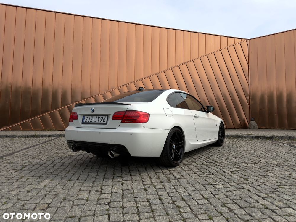 BMW Seria 3 320d - 10