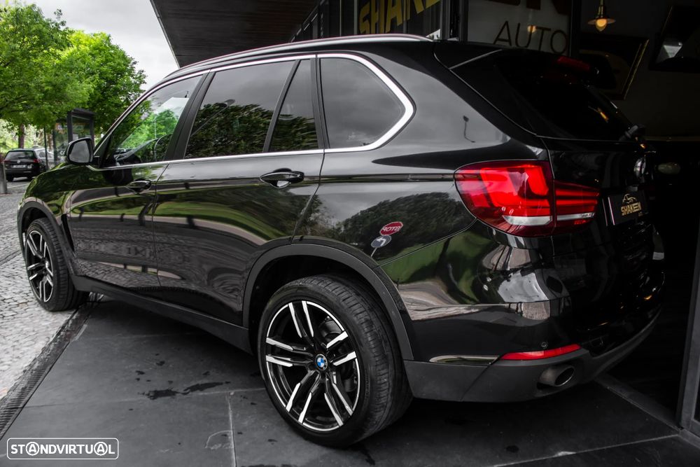 BMW X5 25 d sDrive Comfort 7L - 3