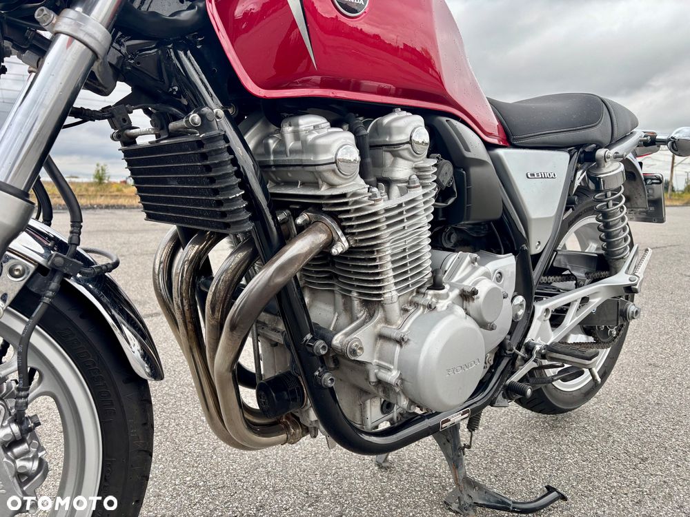 Honda CB - 23
