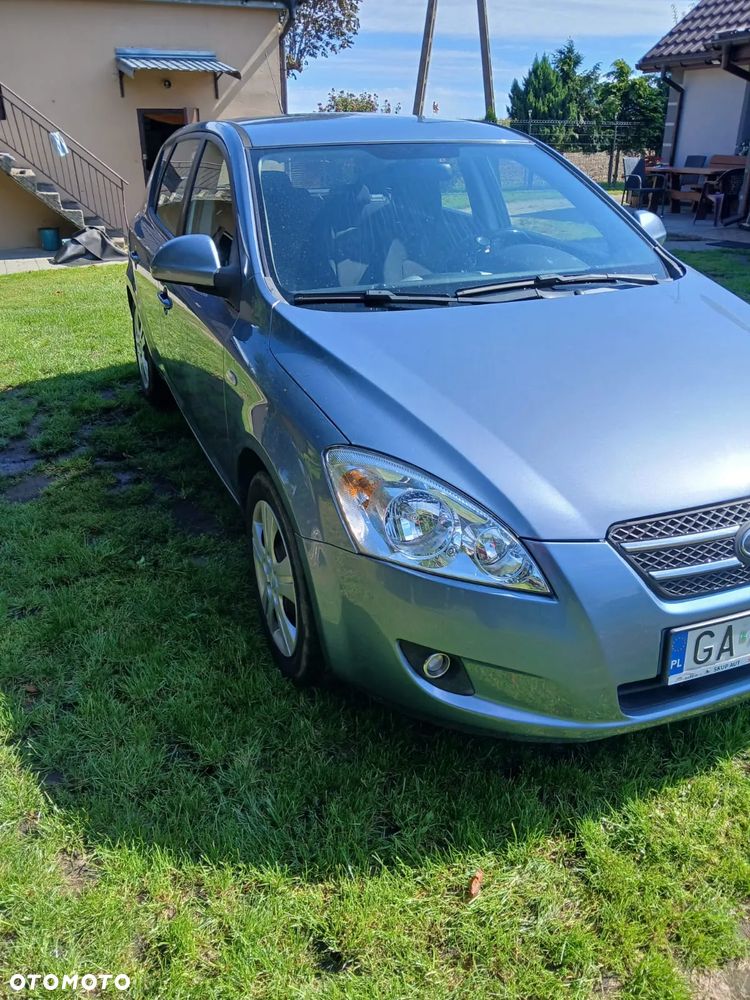 Kia Ceed 2007 photo 5