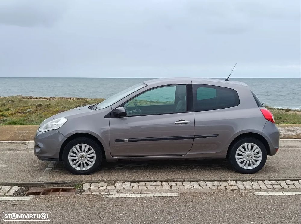 Renault Clio 1.2 16V GT - 1