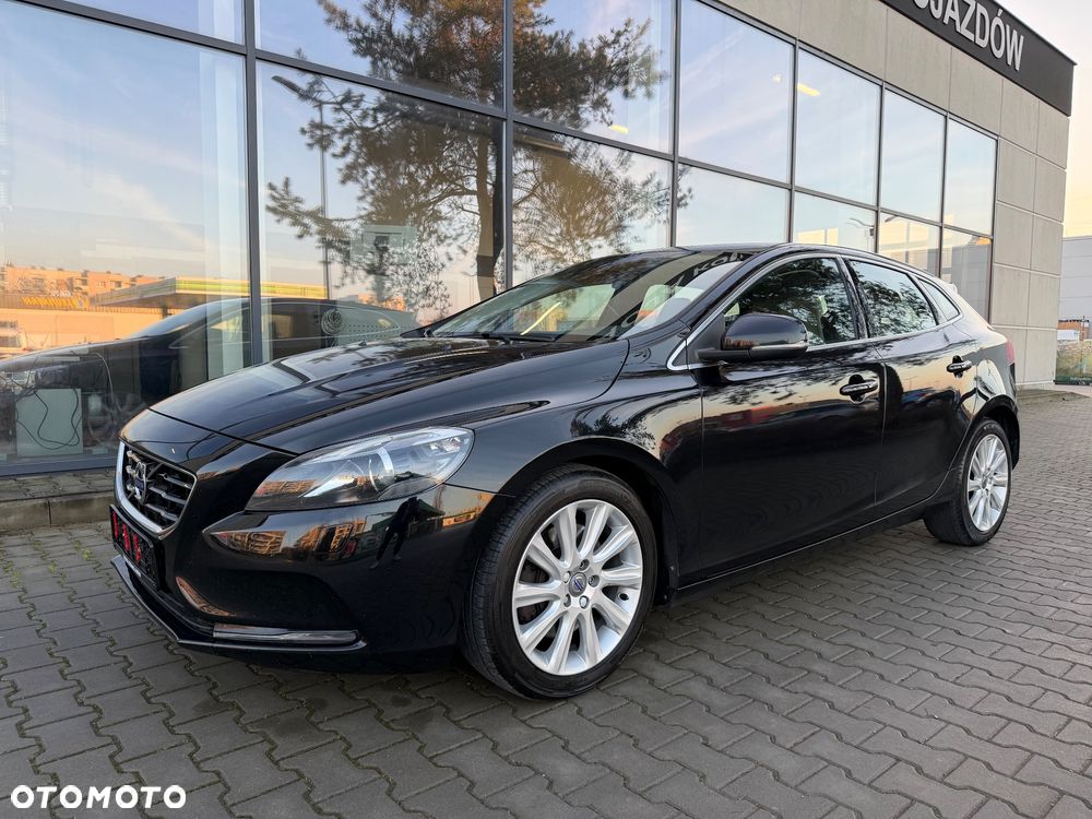 Volvo V40 T3 Geartronic Summum - 1