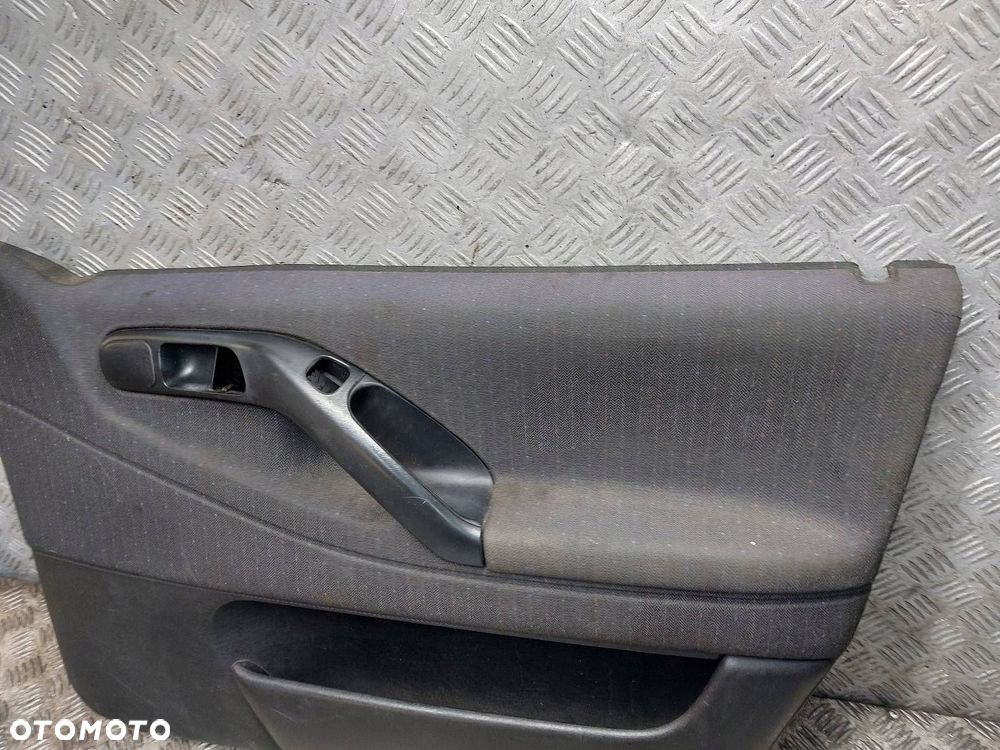 BOCZEK DRZWI PRAWY PRZÓD VOLKSWAGEN PASSAT B4 3A0867012 - 2
