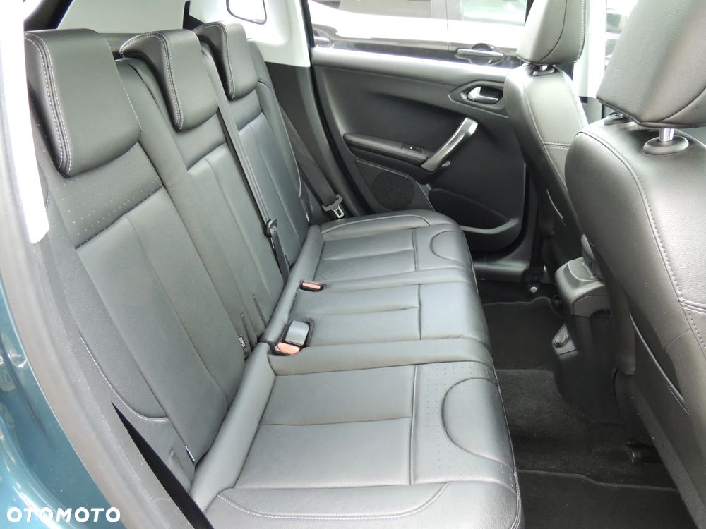 Peugeot 2008 1.2 PureTech Allure Pack S&S - 27