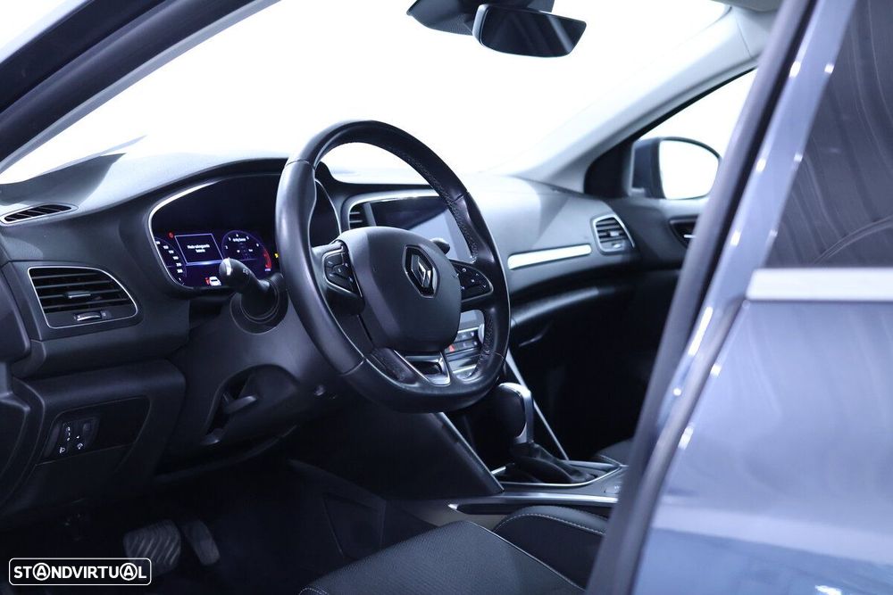 Renault Mégane Sport Tourer - 17