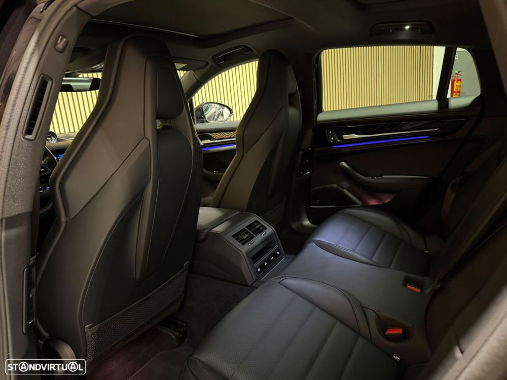 Porsche Panamera 4 E-Hybrid Executive - 48