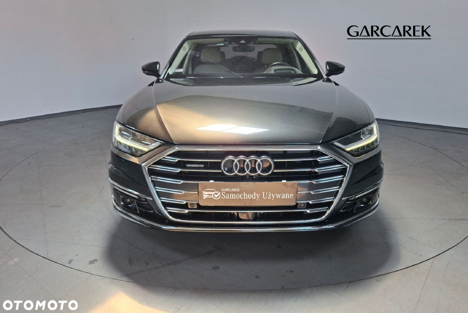 Audi A8 - 6