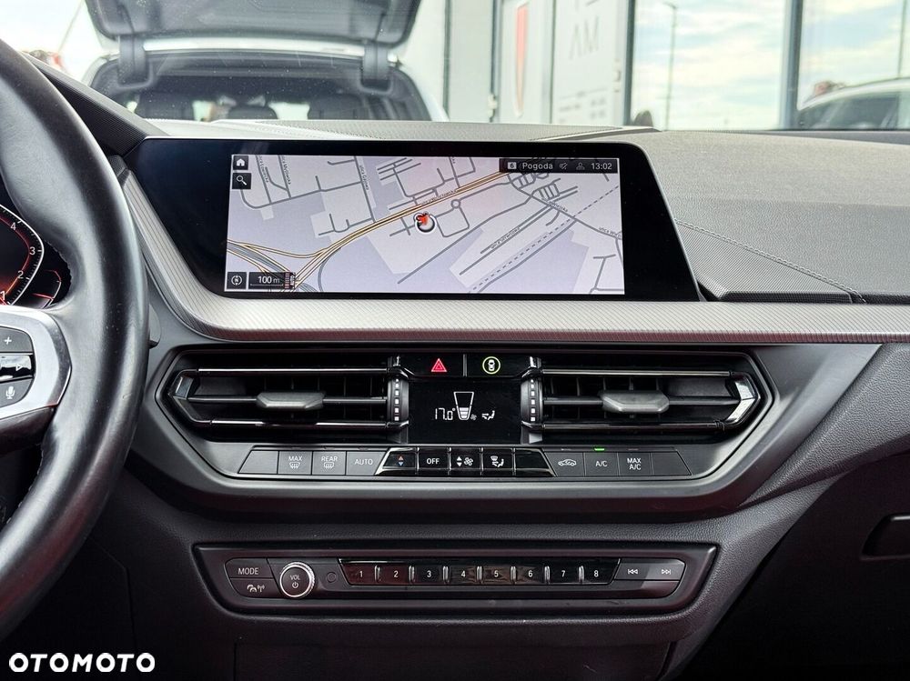 BMW Seria 1 118i M Sport - 34
