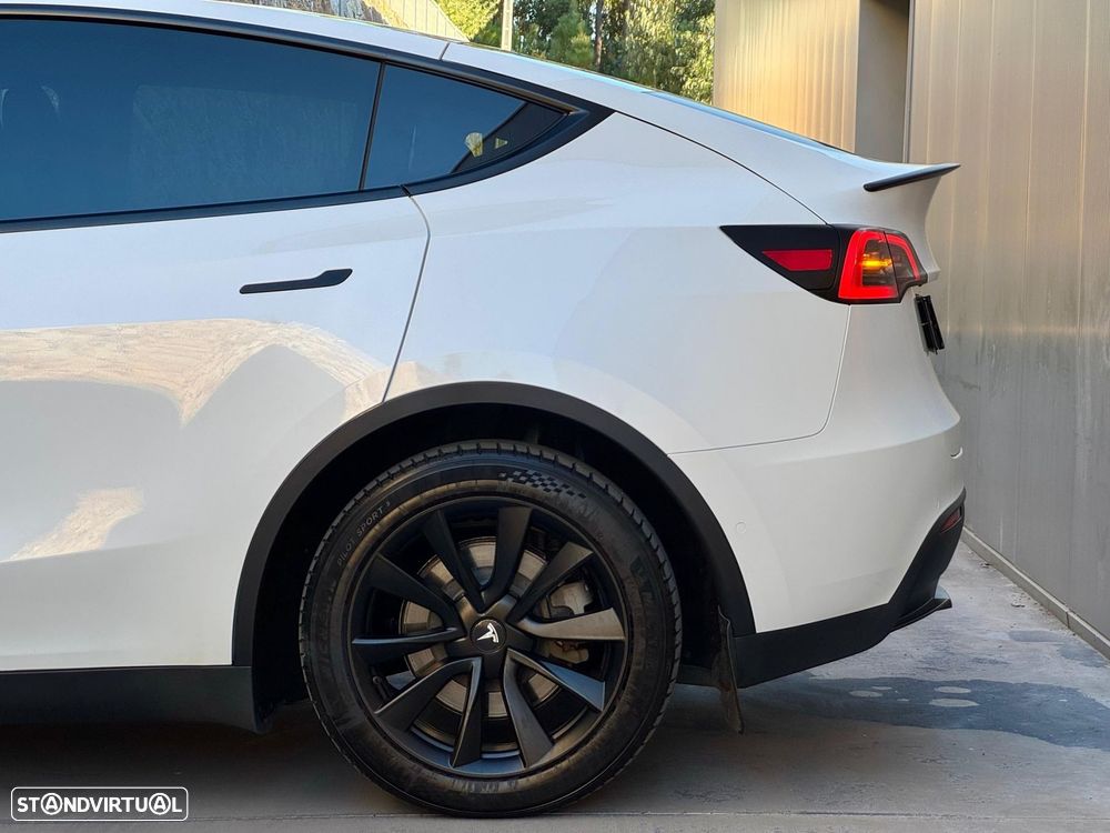 Tesla Model Y Long Range Tração Integral - 34