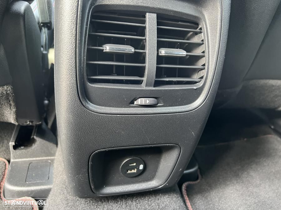Ford Kuga 2.5 PHEV ST-Line X - 22