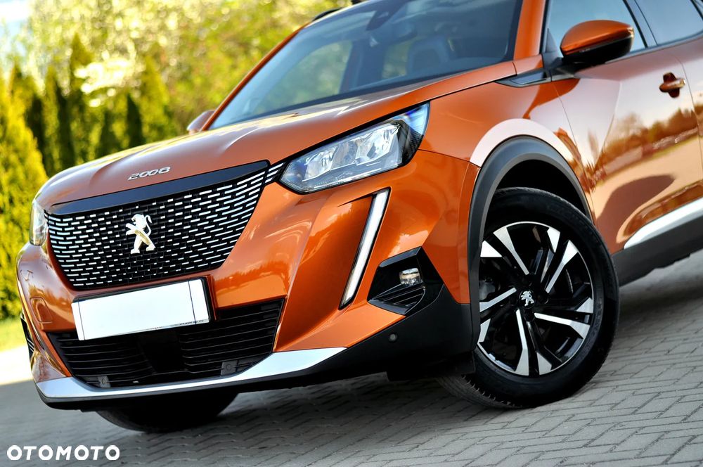 Peugeot 2008 1.2 Pure Tech GPF Allure S&S EAT6 - 5