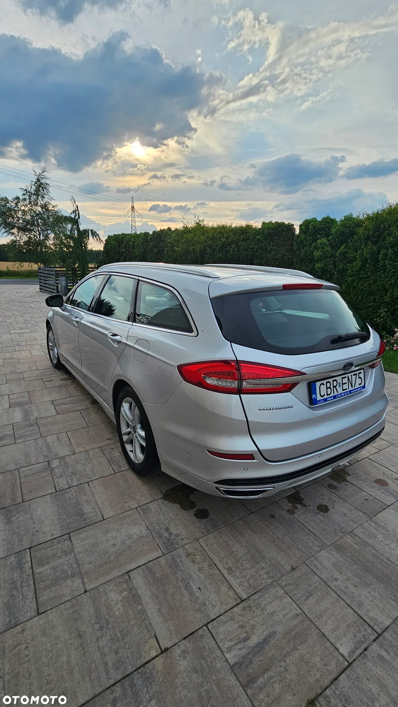 Ford Mondeo 2.0 TDCi Start-Stopp PowerShift-Aut Titanium - 4