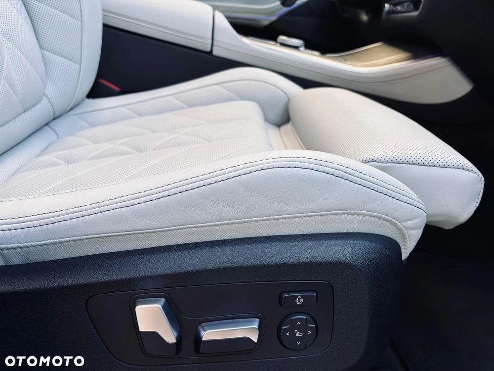 BMW X5 xDrive40i - 38