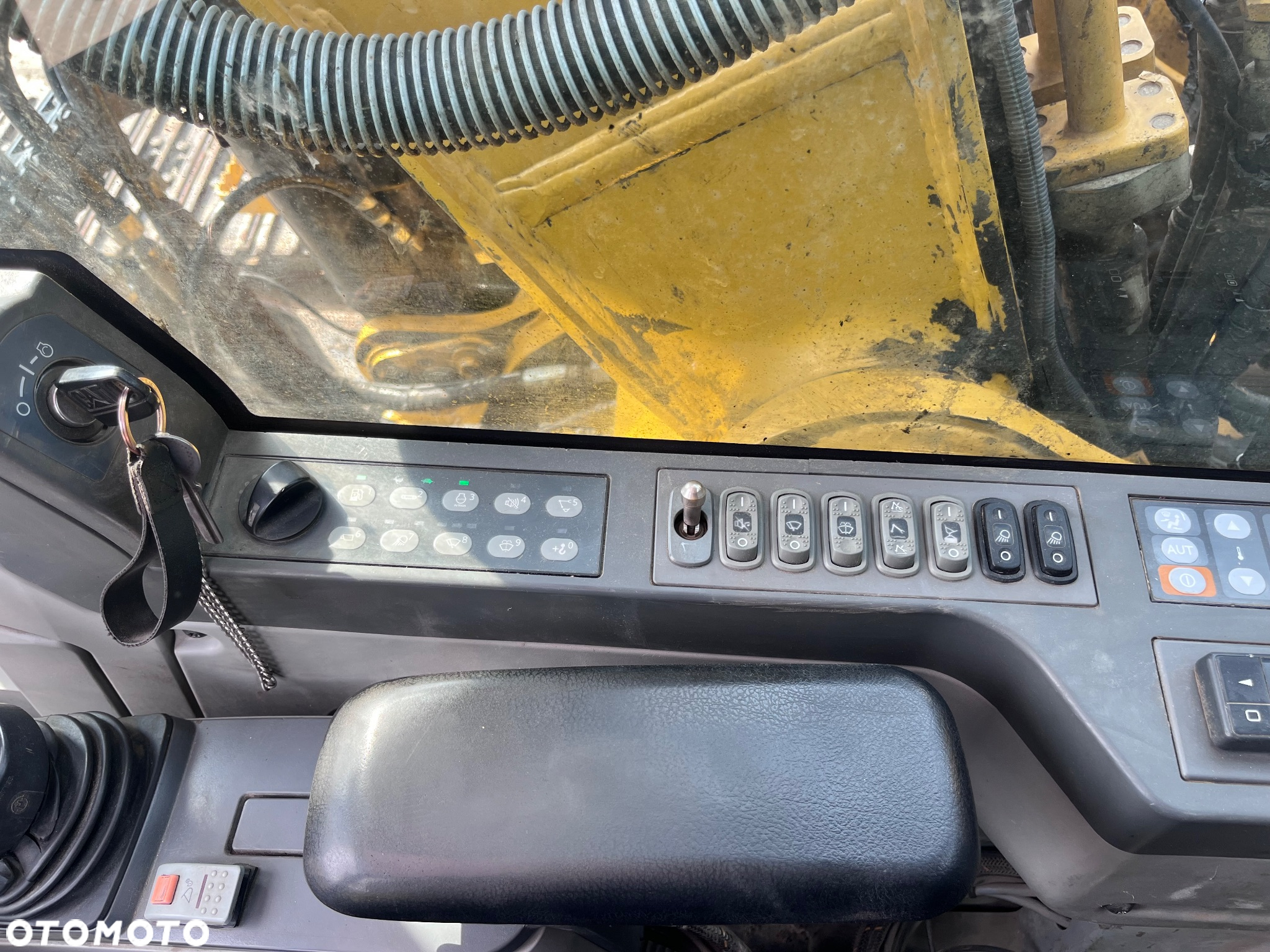 Caterpillar CAT 323EL - 37