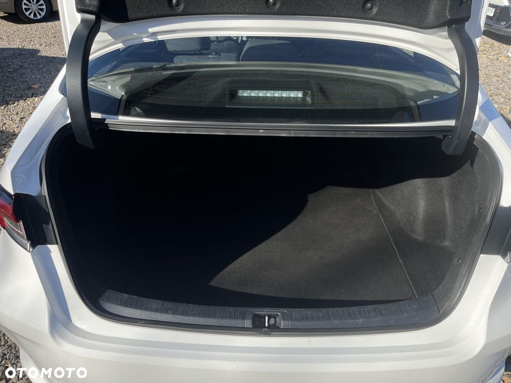 Toyota Corolla - 17