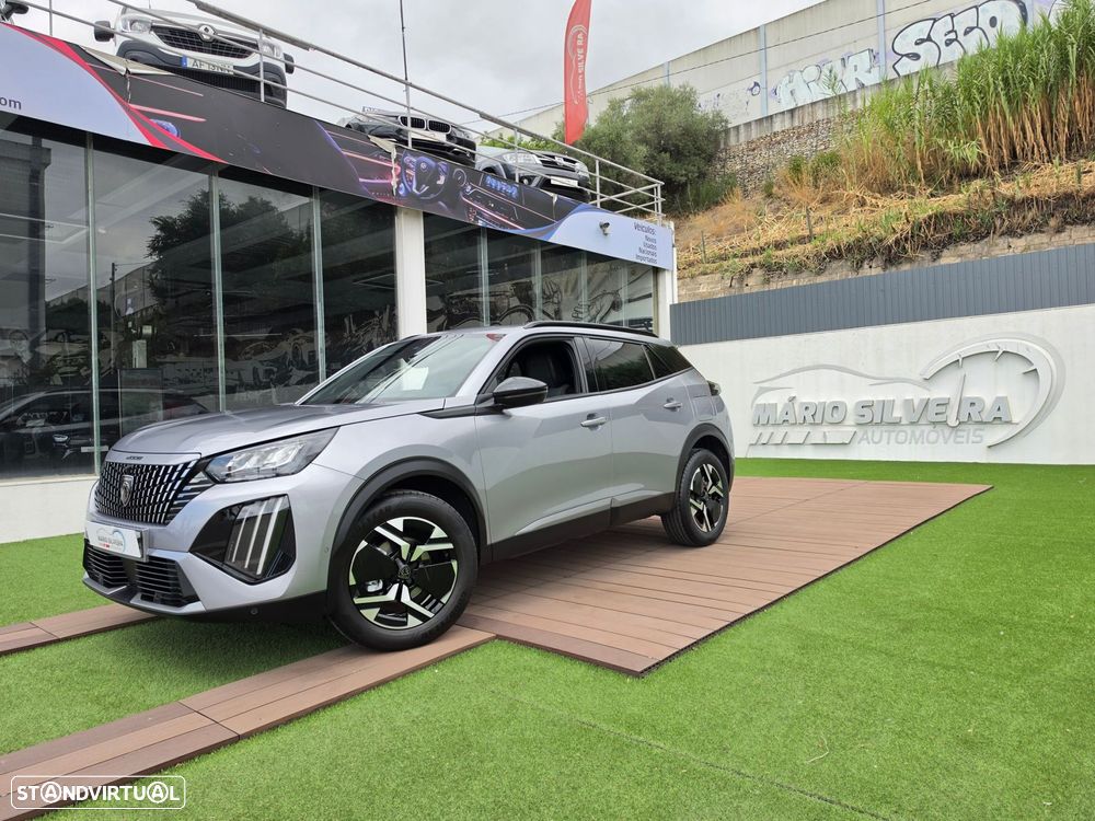 Peugeot 2008 1.2 PureTech Allure — fotografia 3