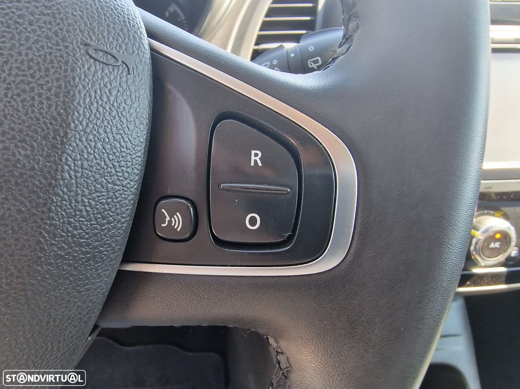 Renault Captur 1.5 dCi Exclusive - 23