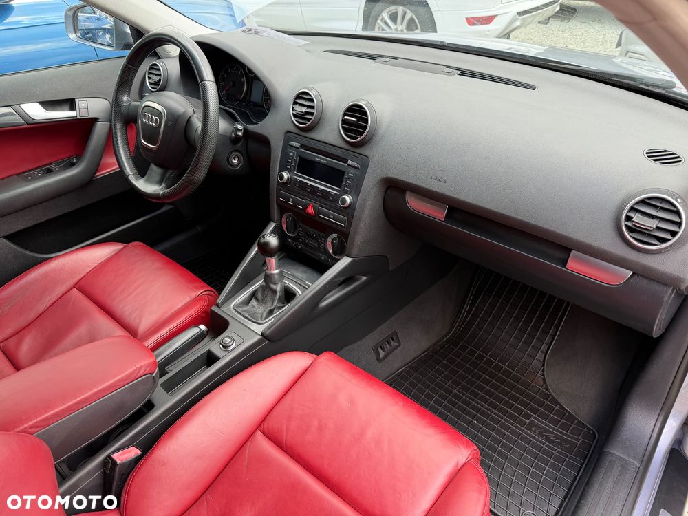 Audi A3 Sportback 1.6 S line Sportpaket plus - 33