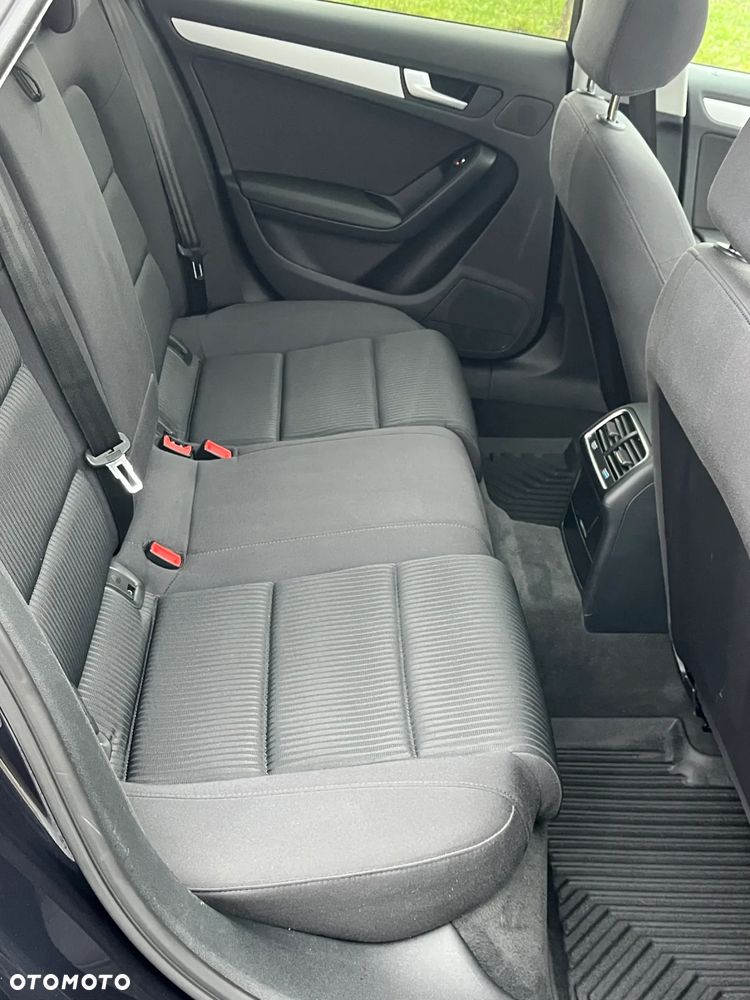 Audi A4 Avant 2.0 TDI DPF multitronic Ambiente - 13