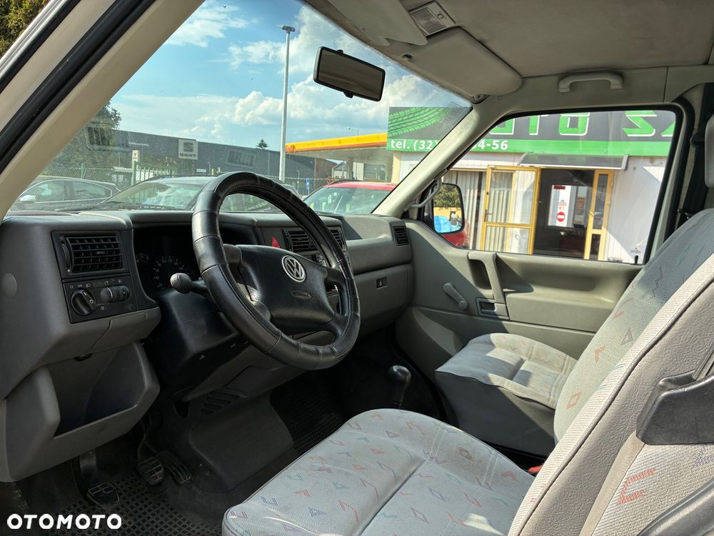 Volkswagen Transporter - 9