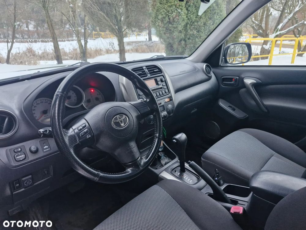 Toyota RAV4 2.0 VVT-i Prestige - 10