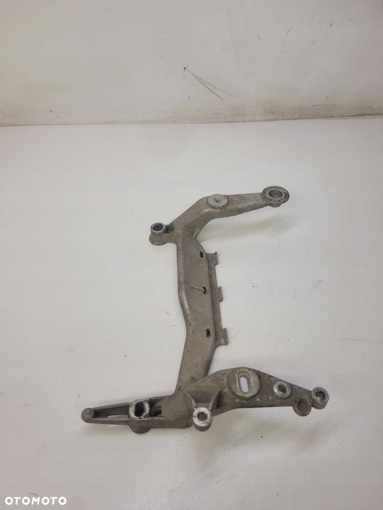 MOCOWANIE KOMPRESORA ZAWIESZENIA AUDI Q7 7L0616879 - 2