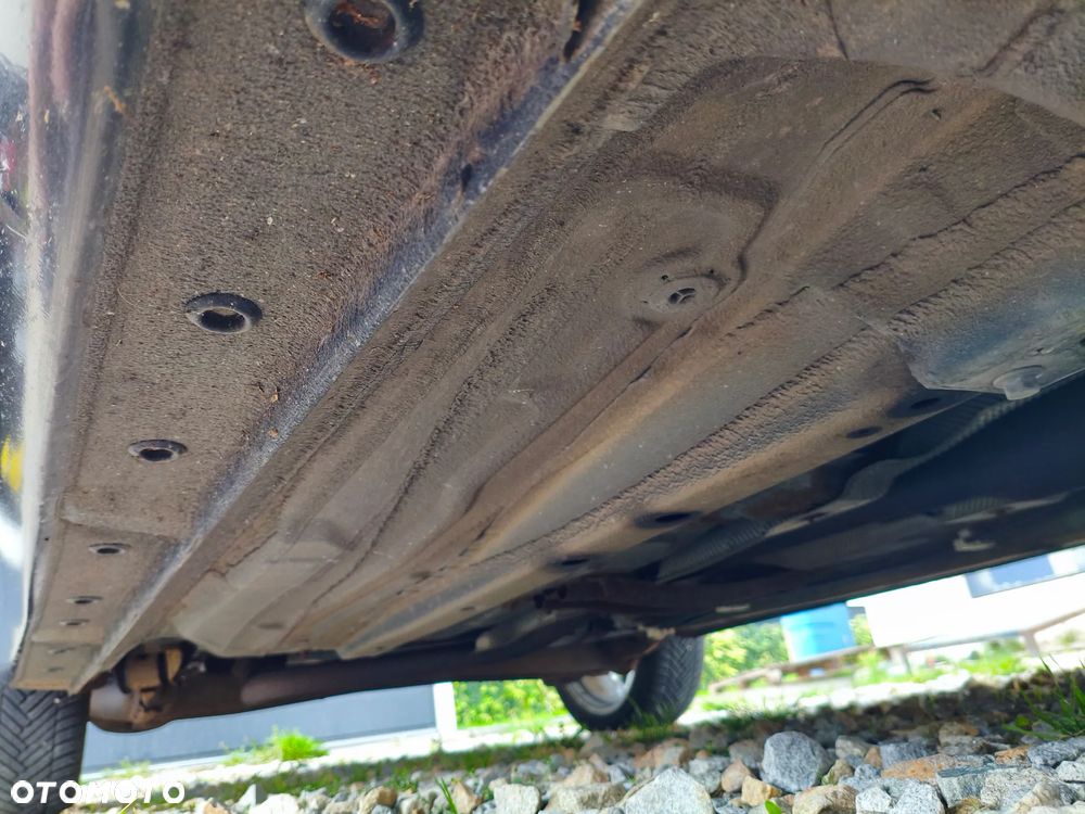 Ford Fiesta 1.4 Titanium EU5 - 17
