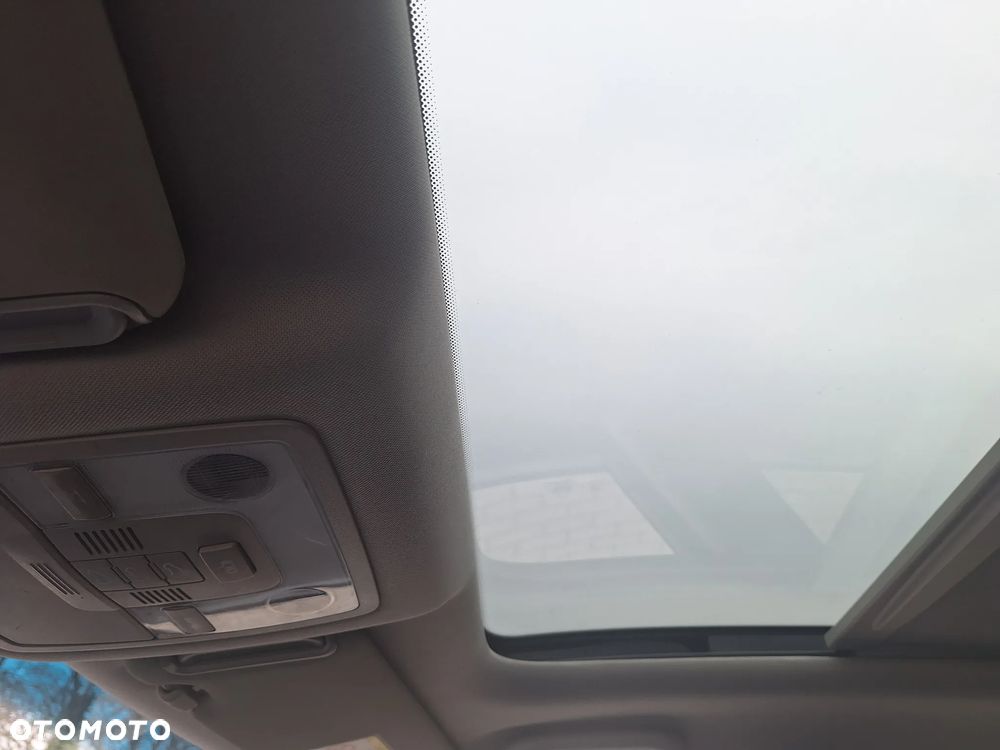 Kia Sportage - 16