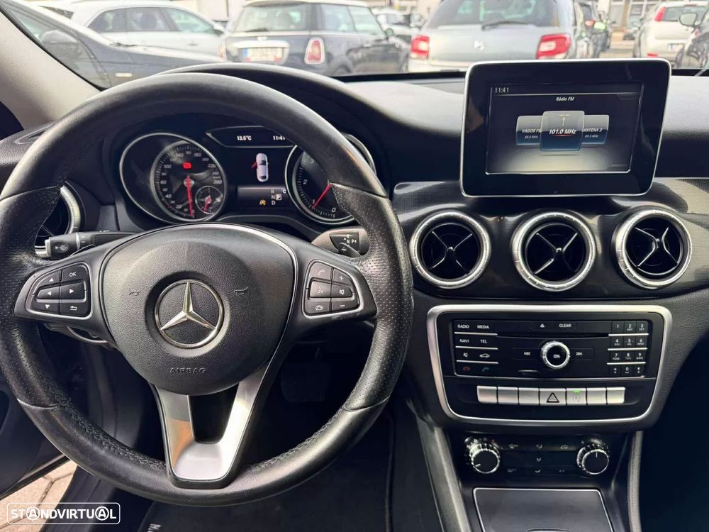 Mercedes-Benz CLA 180 d 7G-DCT Peak Edition - 14
