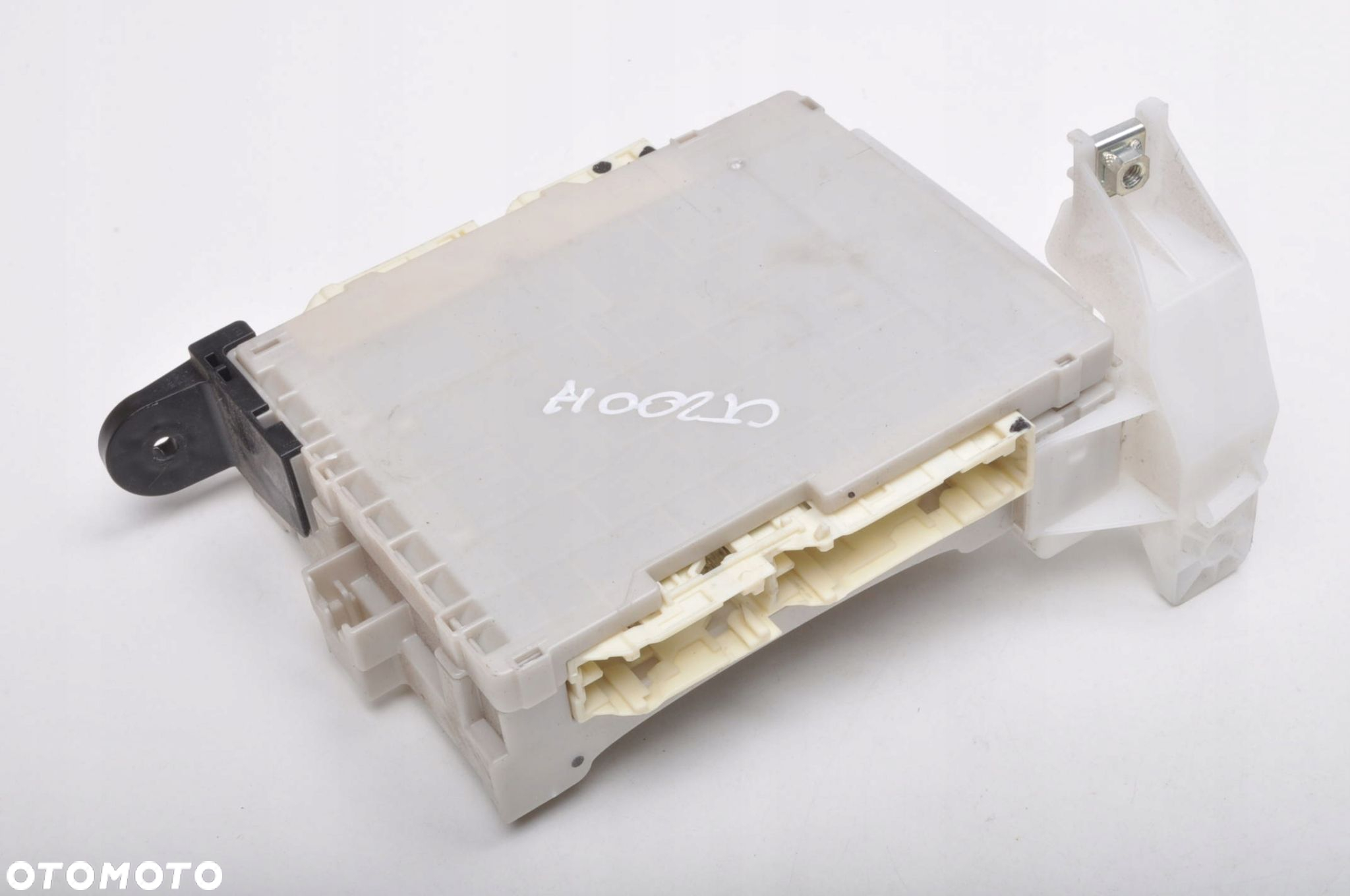 LEXUS CT 200h  MODUŁ PRZEKAŹNIK SKRZYNKA 82730-76011 3E06-0944 - 2