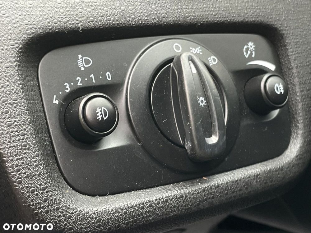 Ford Fiesta - 22