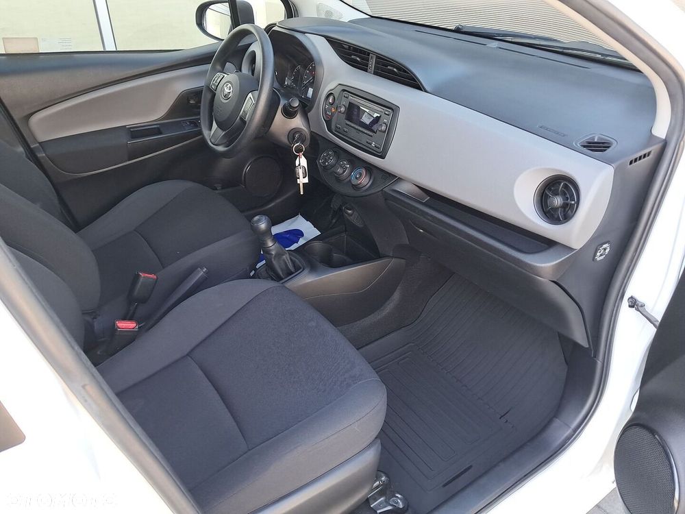 Toyota Yaris - 14