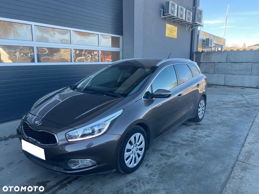 Kia Ceed Cee'd 1.6 GDI L - 1