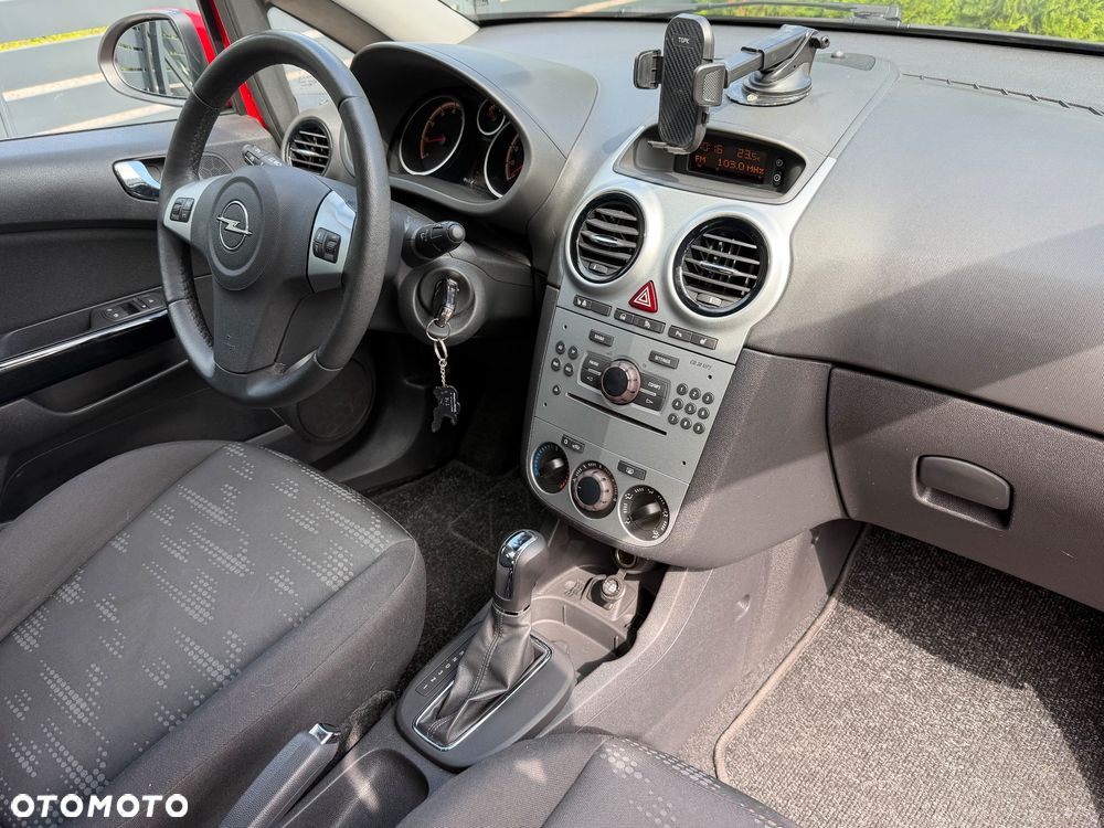 Opel Corsa 1.4 16V Automatik Satellite - 7