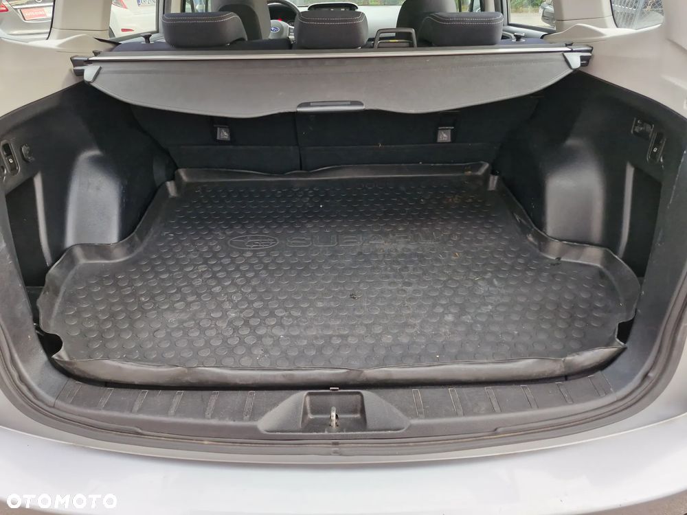 Subaru Forester 2.0i Exclusive Lineartronic - 25