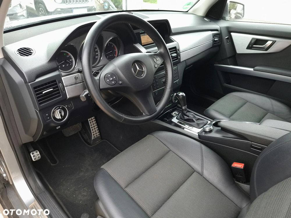 Mercedes-Benz GLK 220 CDI DPF 4Matic BlueEFFICIENCY 7G-TRONIC - 9