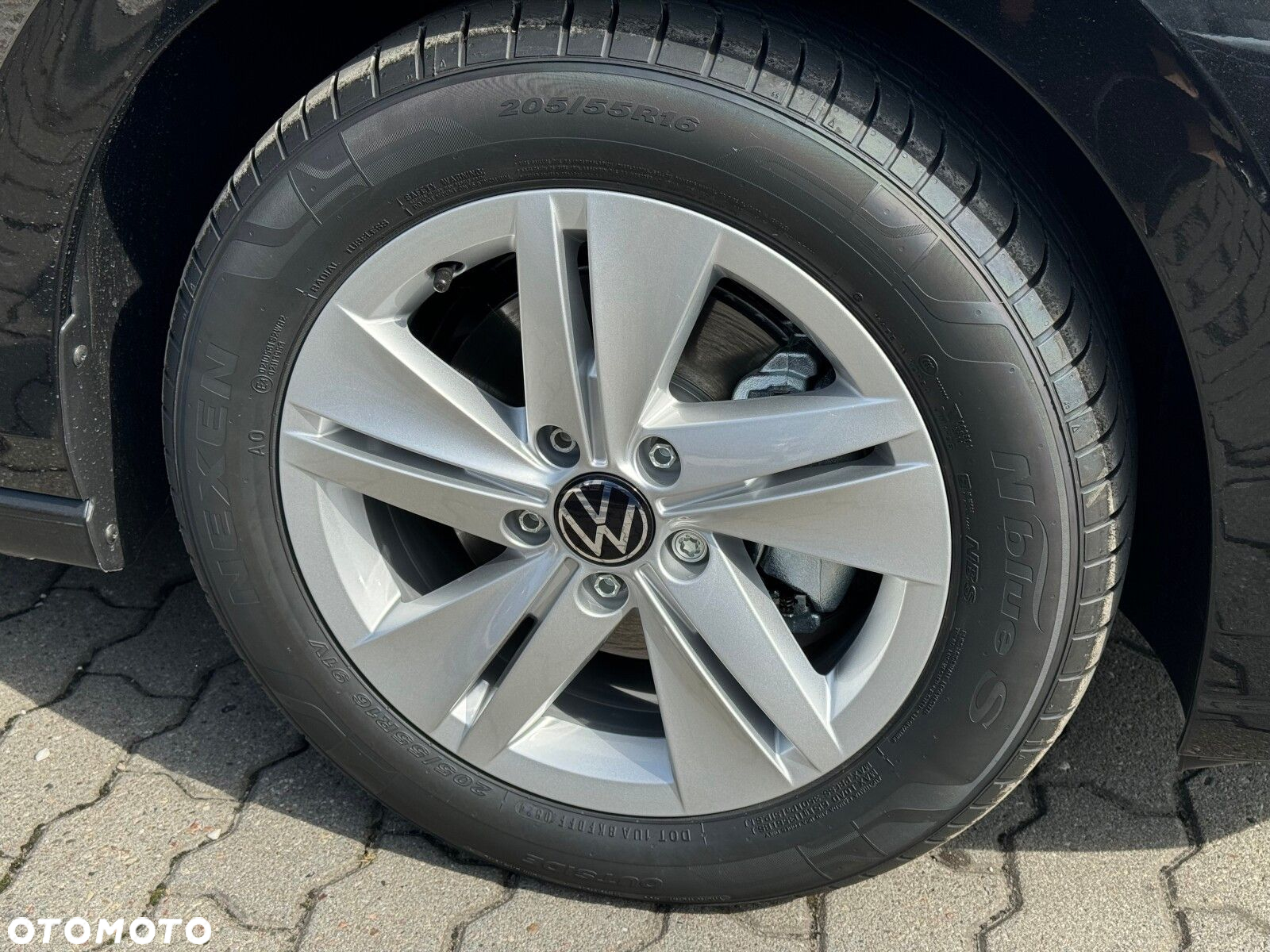 Volkswagen Golf VIII 2.0 TDI - 11