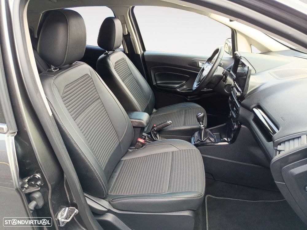 Ford EcoSport 1.0 EcoBoost Titanium — fotografia 15