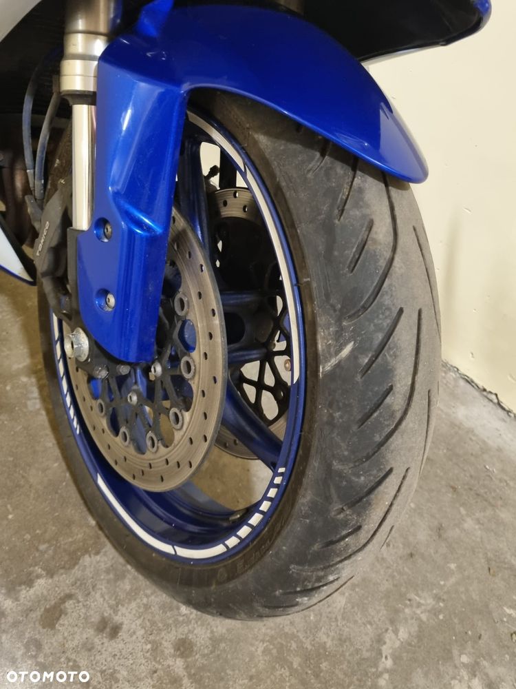 Suzuki GSX-R - 4