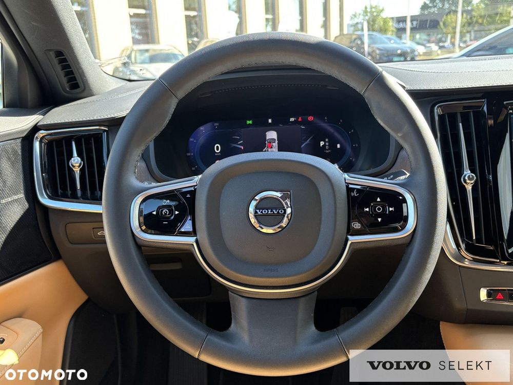 Volvo S90 - 13