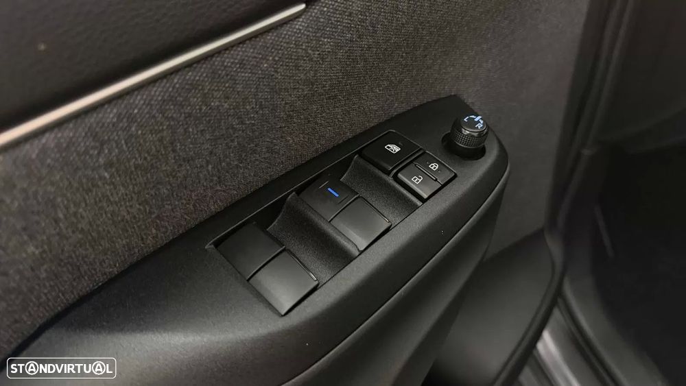 Toyota Yaris Cross 1.5 HDF Comfort - 23