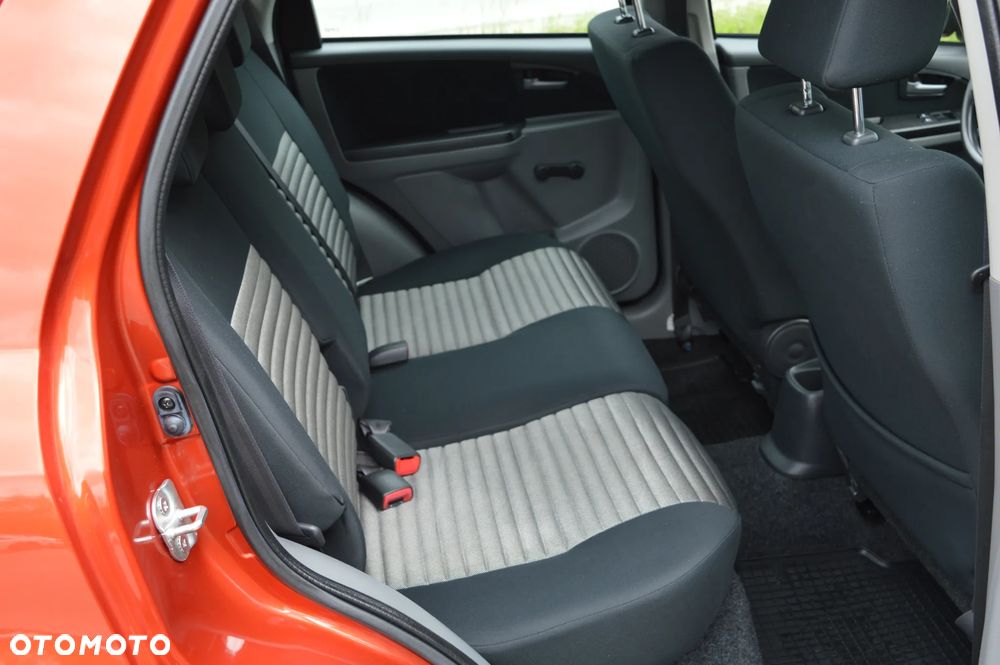 Suzuki SX4 1.5 Streetline 4x2 Classic - 28