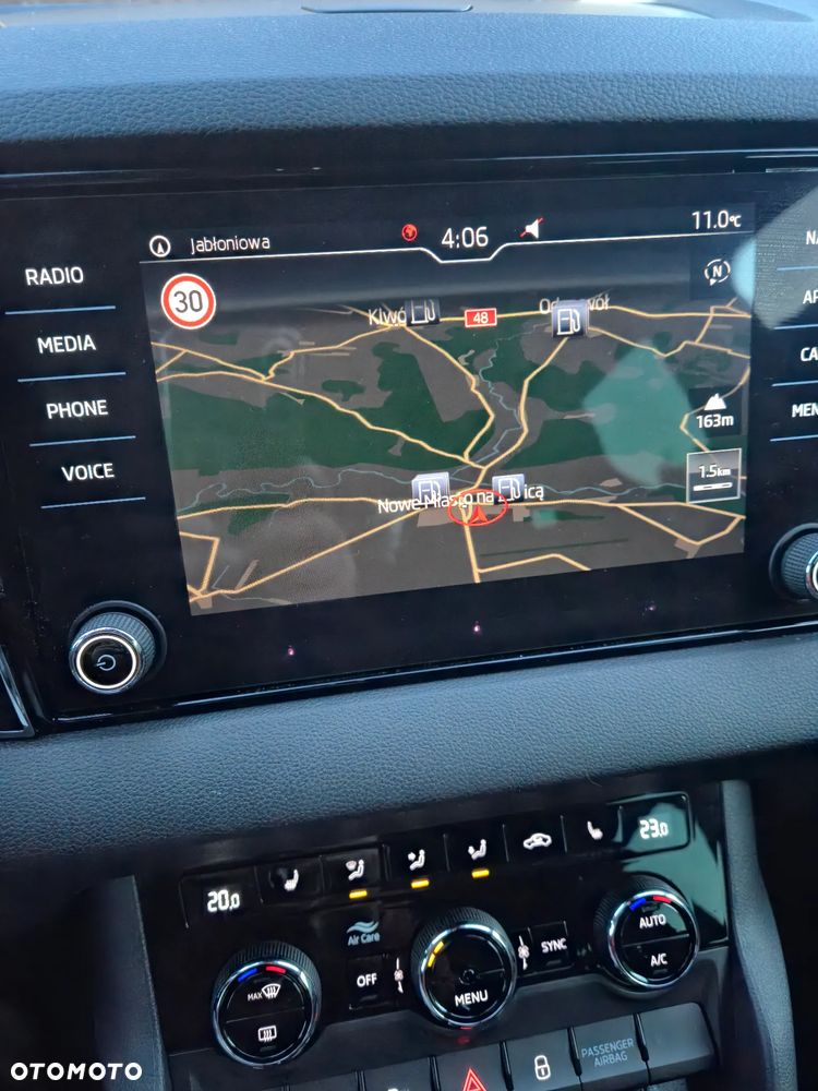 Skoda Karoq 1.6 TDI SCR DSG Style - 28