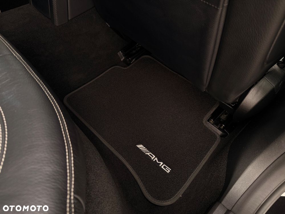 Mercedes-Benz CLS 500 4-Matic 7G-TRONIC - 15