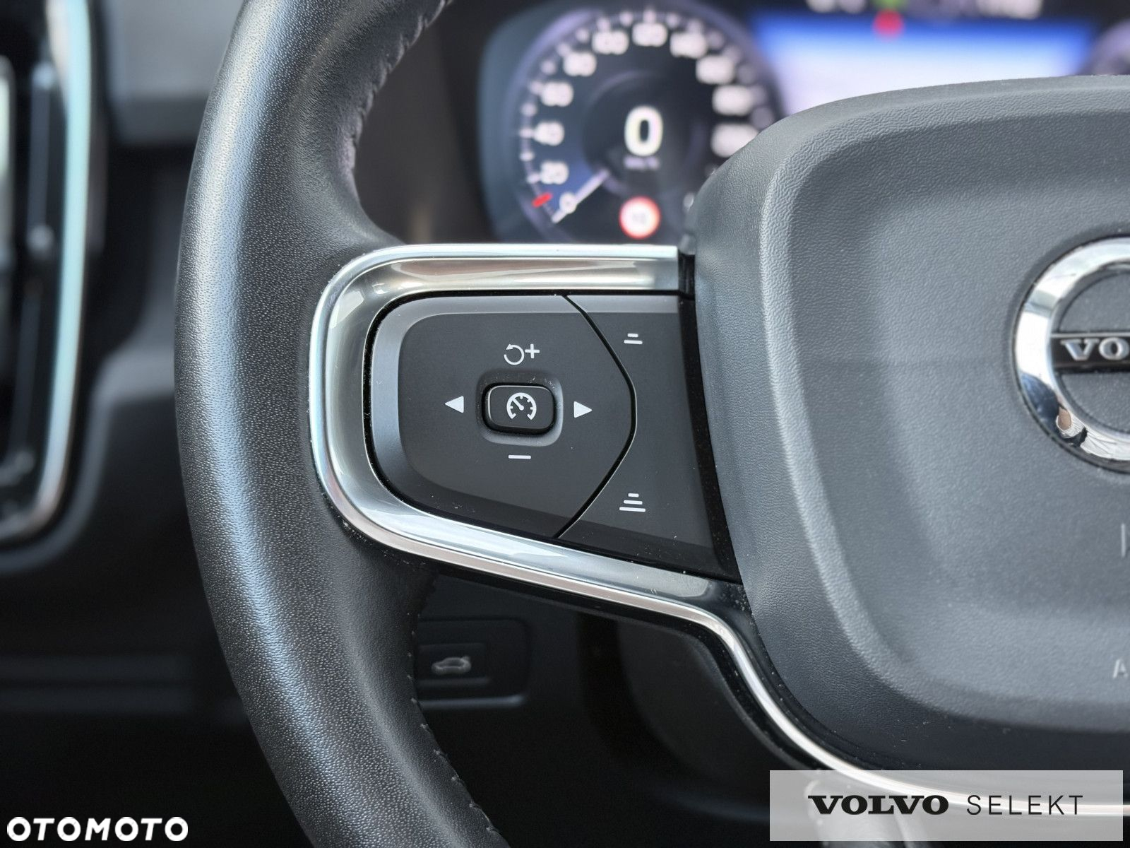 Volvo XC 40 - 8