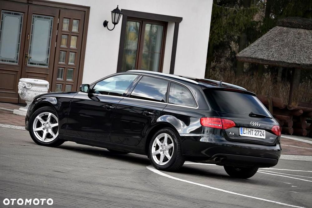 Audi A4 Avant - 25